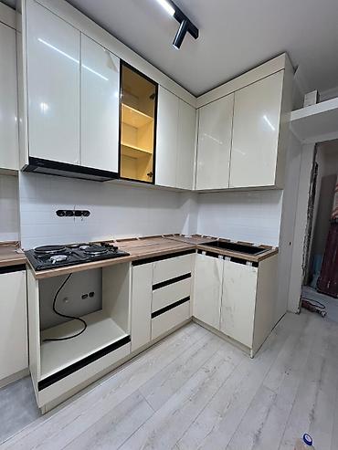 Кухонные гарнитуры: Кухонный гарнитур — 21