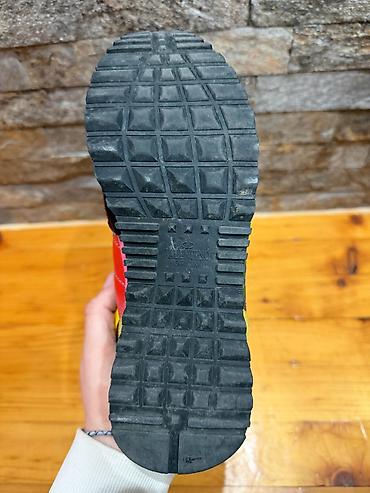 paciotti 4us: Prodajem Valentino Rockrunner patike, broj 39, jako malo nosene — 3