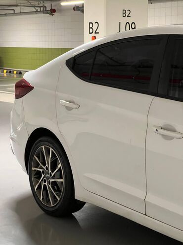 Hyundai: Hyundai Avante: 2019 г., 1.6 л, Автомат, Бензин, Седан — 4