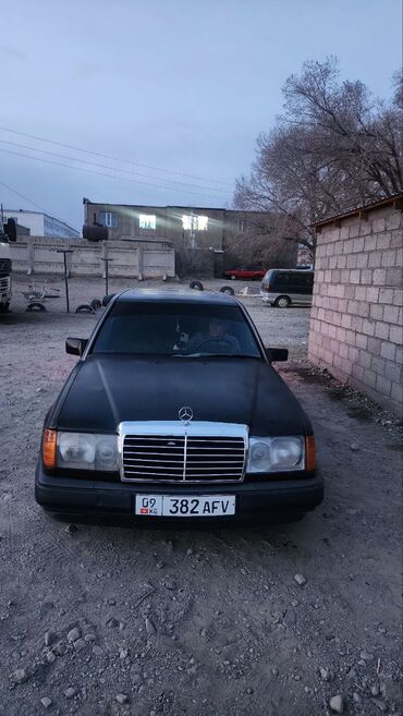 Mercedes-Benz: Mercedes-Benz W124: 1988 г., 2.3 л, Механика, Бензин, Седан