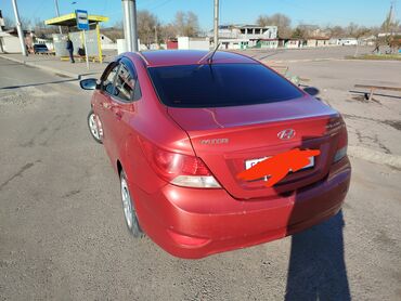 Hyundai: Hyundai Solaris: 2011 г., 1.6 л, Механика, Газ