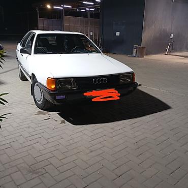 дверные карты на 124 мерс: Audi 100: 1988 г., Механика, Бензин, Седан — 1