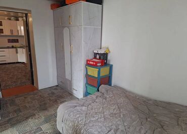 аренда домов на долгий срок: 3 бөлмө, Кыймылсыз мүлк агенттиги, Чогуу жашоосу жок, Толугу менен эмереги бар, Жарым -жартылай эмереги бар