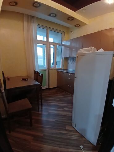 Uzunmüddətli kirayə mənzillər: Xirdalanda 2 otaqli menzil kiraye verilir. Menzil 4/2 ci mertebesinde — 10