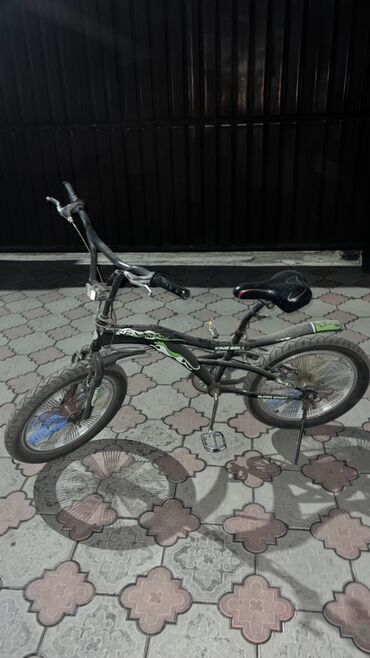 шины для велосипедов: Подростковый велосипед