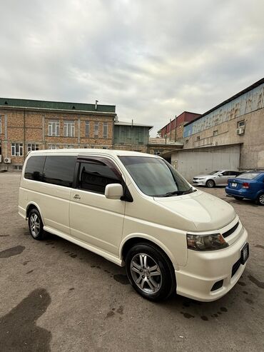 обмен с доплатой: Honda Stepwgn: 2003 г., 0.2 л, Автомат, Бензин, Минивэн