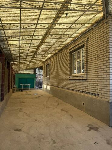 Продажа квартир: 4 комнаты, 115 м², 1 этаж — 9