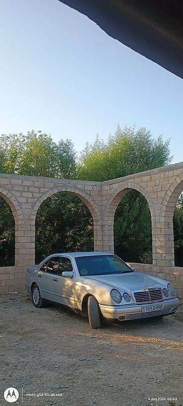 фольксваген пассат 1: Mercedes-Benz E 200: 2 л | 1997 г. Седан — 3