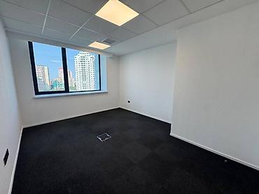 bolt bas ofis elaqe: İcarəyə verilir 7 otaqlı ofis 260 m², 8 Noyabr m. Daha 7 şəklə bax — 6