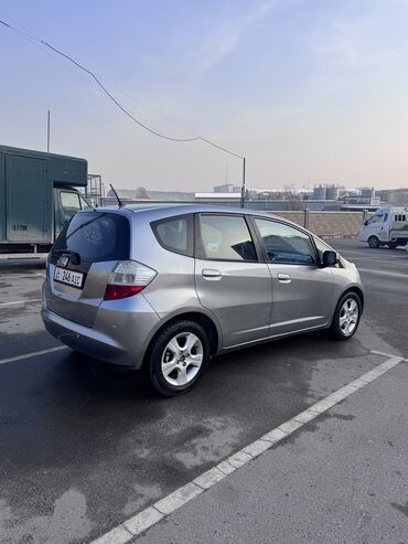 Honda: Honda Jazz: 2009 г., Робот, Бензин — 5