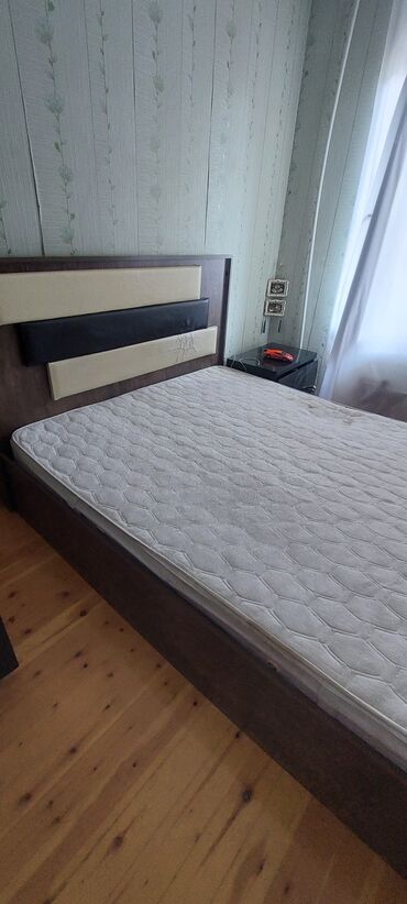 Təknəfərlik çarpayı, Bazasız, Matras ilə, Siyirməsiz