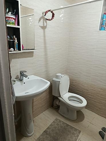 Продажа коттеджей и домов: 4 комнаты, 70 м², 4 соток, Бишкек, Ак-Ордо 3 ж/м Агентство недвижимости — 2