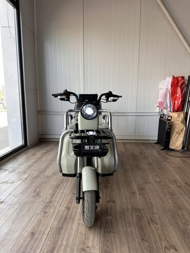 электрический трехколесный мотоцикл: Yamati, 500 куб. см, Электро, Новый