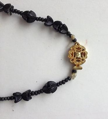 Ogrlice: Tri ogrlice i Ogrlica i minđuše IZUZETNE. Cene su odredjene — 8