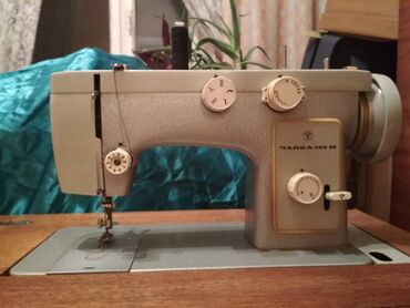 Швейная машинка как электрический привод и ножной,обожур,раковина