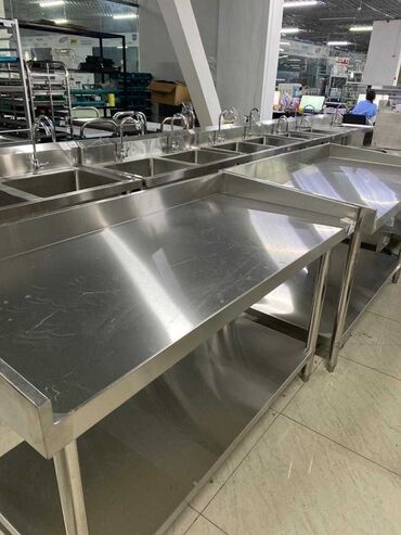 Другое оборудование для кафе, ресторанов: Стол разделочный Стол производственный Производственный стол at lalafo.kg — 11 Другое оборудование для кафе, ресторанов: Стол разделочный Стол производственный Производственный стол — 11