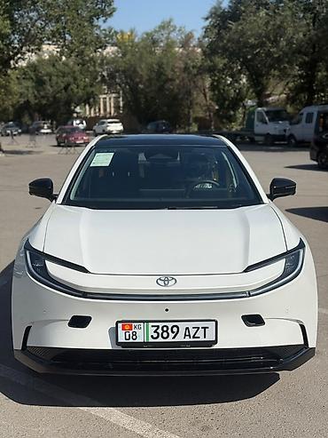 crown 180: Toyota bZ5: 2026 г., Электромобиль, Лифтбек — 3