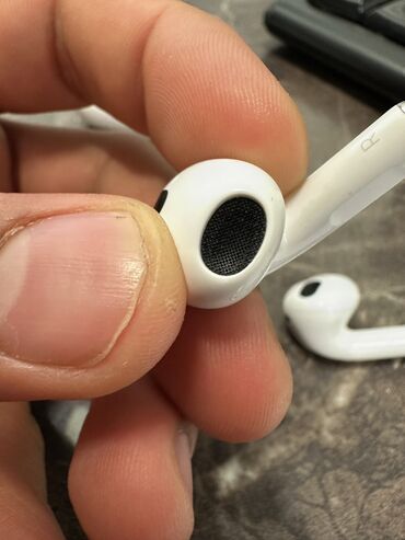 airpods 2 ikinci el: APPLE AirPods 3 təmiz orginaldır Amerikadan alınıb təzə almışam deyə