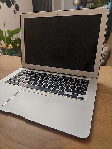 macbook 12: Apple MacBook Air 13" (2017) – Gümüş rəng - Ekran: 13.3" - — 2