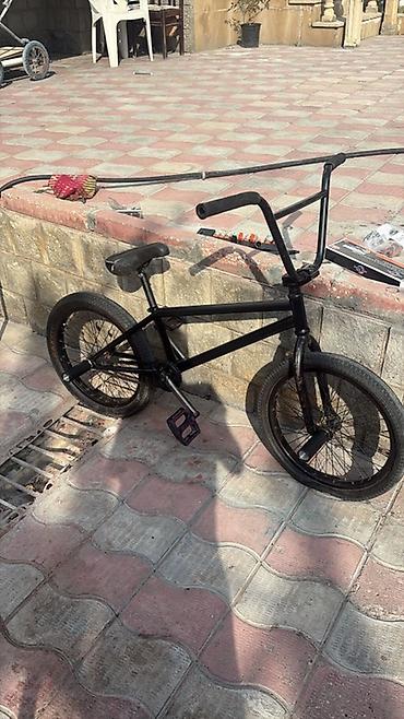 BMX velosiped – şəhər və freestyl üçün - Rəng: tam qara - Çərçivə