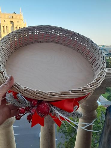 Dekorativ səbət/tray - Material: üstü taxta əsaslı, kənarları toxuma