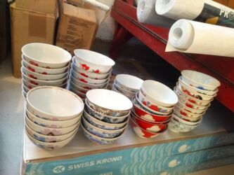 мел для животных: Набор фарфоровых пиал/мисок с декором - Материал: фарфор. - Форма at lalafo.kg мел для животных: Набор фарфоровых пиал/мисок с декором - Материал: фарфор. - Форма