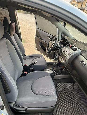 Honda: Honda Fit: 2007 г., 1.5 л, Вариатор, Бензин, Хэтчбэк — 11