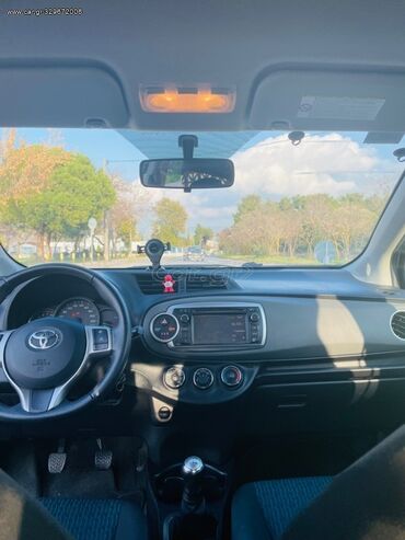 Toyota: Toyota Yaris: 1 l. | 2011 έ. Χάτσμπακ — 10