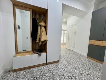 снять жилье в кыргызстане: 3 бөлмө, 95 кв. м, Элитка, 11 кабат, Евроремонт