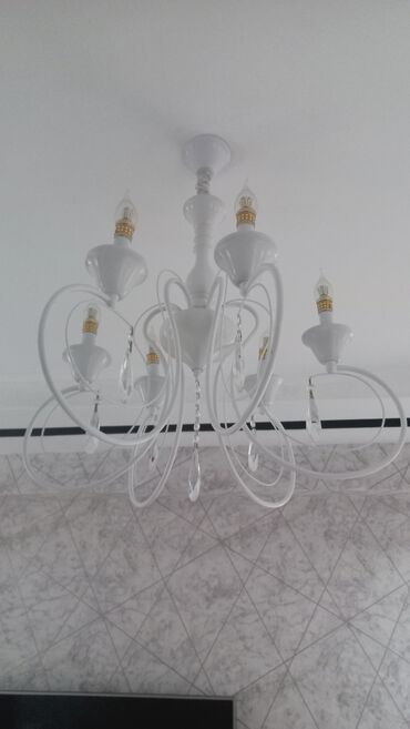 listlər: Çılçıraq, 6 lampa