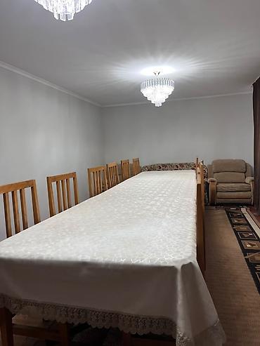 dinner table: Большой обеденный гарнитур из массива дерева: длинный прямоугольный — 4
