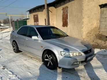 Honda: Honda Accord: 2001 г., 2 л, Автомат, Бензин, Седан