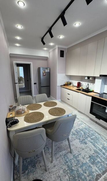 квартира в ала тоо: 2 комнаты, 62 м², Элитка, 9 этаж, Дизайнерский ремонт