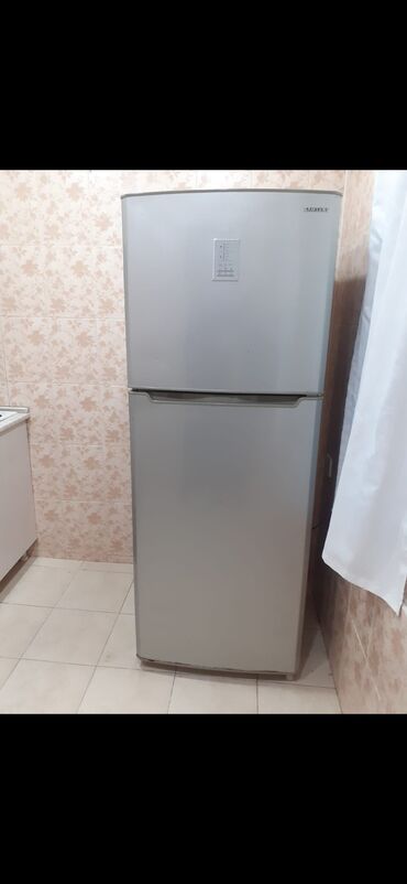 Холодильники: Б/у Холодильник Samsung, Двухкамерный, цвет - Серый