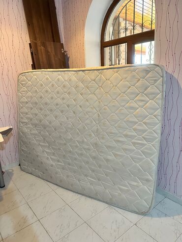 işlənmiş matraslar: Matras satilir. Alinib 350 manata ortopedikdir