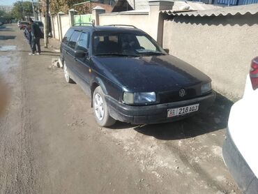 Volkswagen: Volkswagen Passat: 1993 г., 1.8 л, Механика, Бензин, Универсал