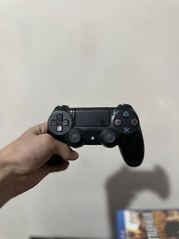umd диски: Sony ps 4 с двумя джойстиками + fifa 18 диск Sony ps 4 в отличном — 2