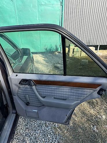 оптика 124: Mercedes-Benz W124: 1991 г., 2.3 л, Механика, Бензин, Седан — 6