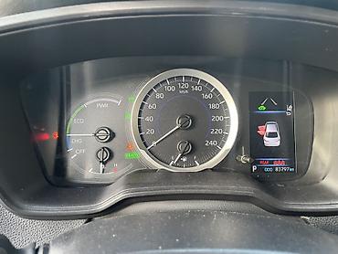 магнитола е39 штатная: Toyota Corolla: 2021 г., 1.8 л, Вариатор, Гибрид, Седан — 10