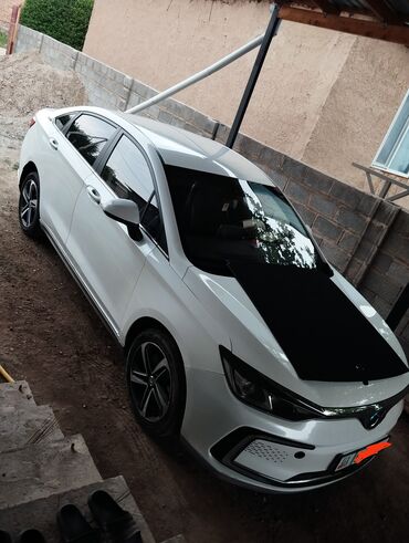 Другие Автомобили: Продается машина электромобиль baic eu5 2019 года кожаный салон камера