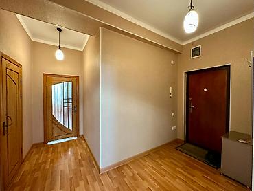 Продажа квартир: 2 комнаты, 76 м², 4 мкр 6 этаж — 8