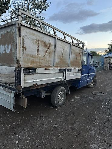 385 55: Mercedes-Benz Sprinter — бортовой грузовик с двойной кабиной — 3