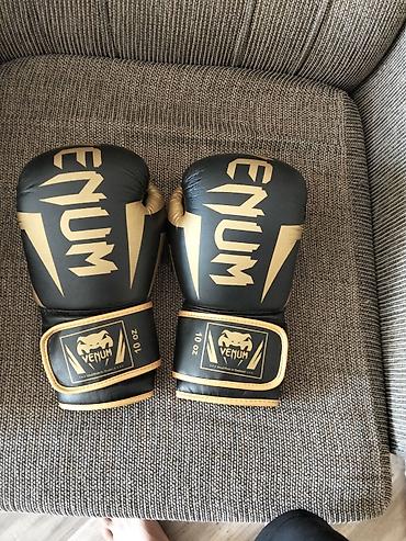 qara canta: Venum boks əlcəkləri – 10 oz - Brend: Venum - Çəki: 10 oz (hər əlcək — 1