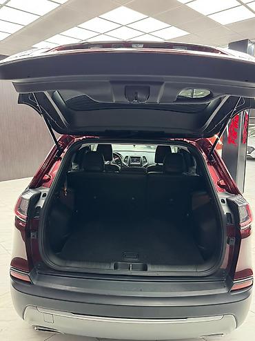 жыпы: Jeep Cherokee: 2018 г., 2.4 л, Автомат, Бензин, Кроссовер — 4