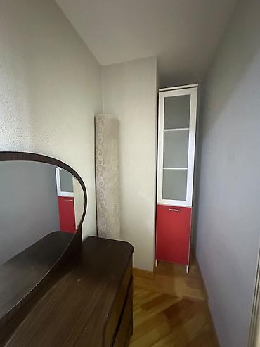 12 metrlik konteyner: Polis bolmesinin arxasında yerleşir 11-6cı mertebesi Yalnız aileye — 9