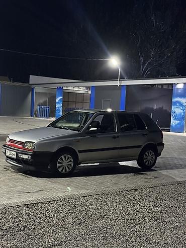 годф 2: Volkswagen Golf: 1992 г., 1.8 л, Механика, Хэтчбэк — 3