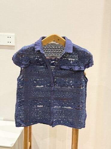 Dəstlər, kostyumlar: Heresi bir iki defe geyilib, S/M, M/L olchulerdir. Qitmeti 30-50 — 4