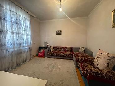 Həyət evləri və villalar: Binəqədi qəs. 7 otaqlı, 300 kv. m — 2