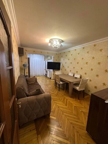 Аренда квартир: Баку, 2 комнаты, Вторичка, м. Халглар Достлугу, 46 м²