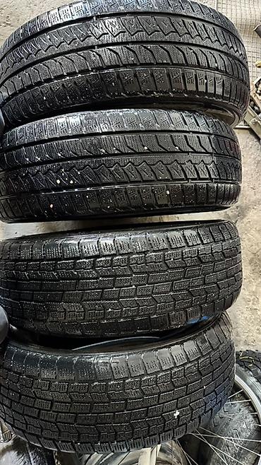 Шины: Комплект зимних шин FRD79

- Размер: 205/65 R16
- 8000 с работой — 3